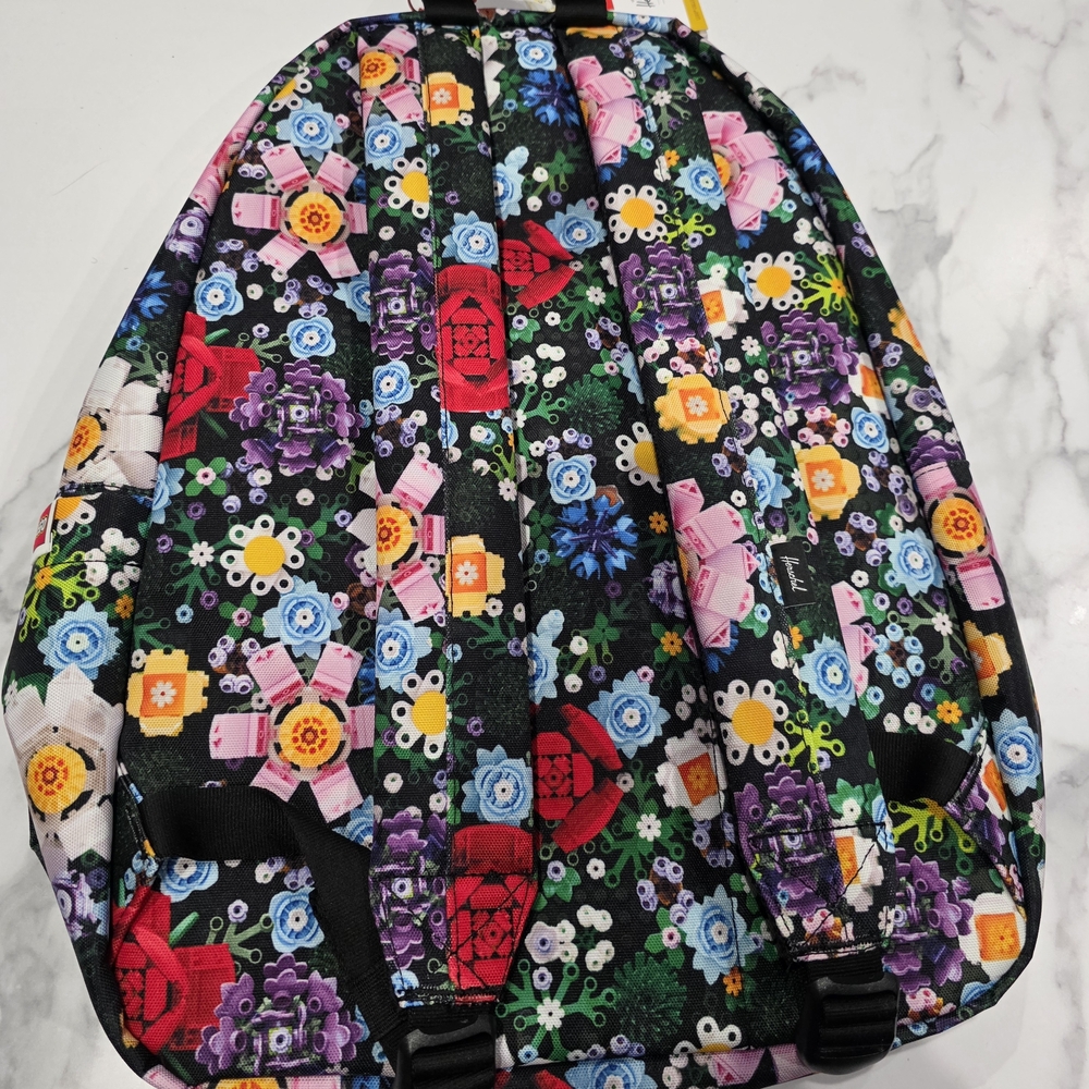 Floral Backpack with Multicolor Design - Picture 6 of 8